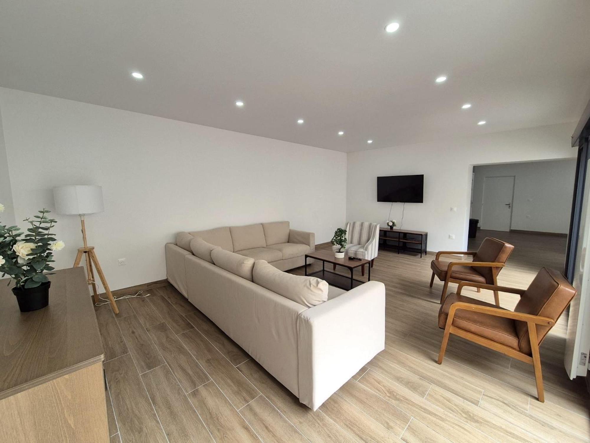 ריימס Abu Dhabi, Magnifique Maison מראה חיצוני תמונה